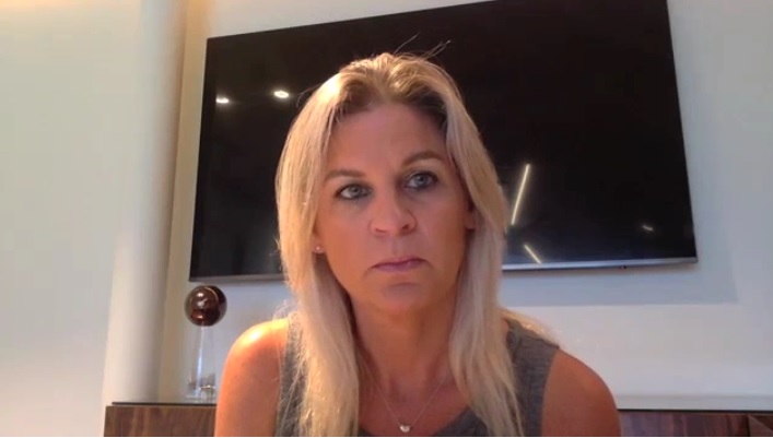 Q THE HAMMER IS ABOUT TO DROP Liz Crokin Real Video Please Join 